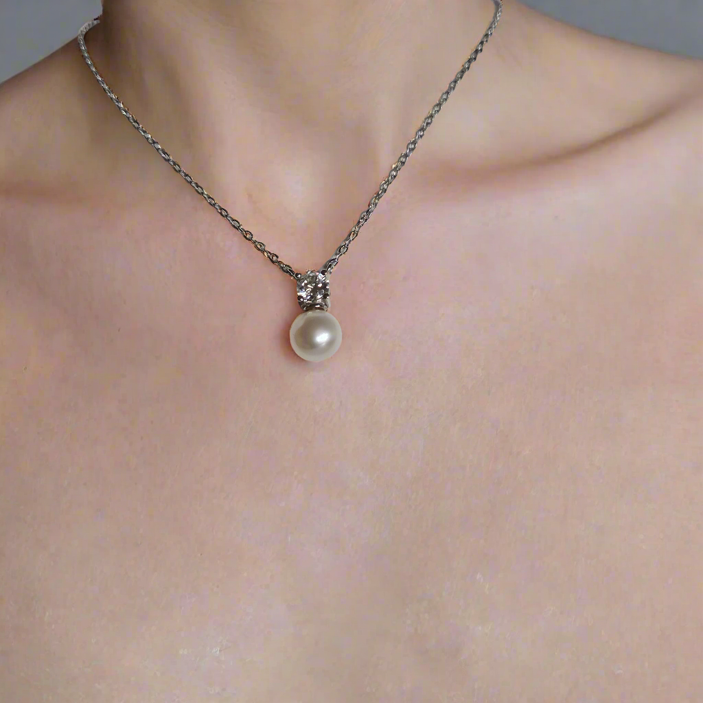 Pearl Brilliance: Sparkly Moissanite & Pearl Pendant, Give the gift of Elegance